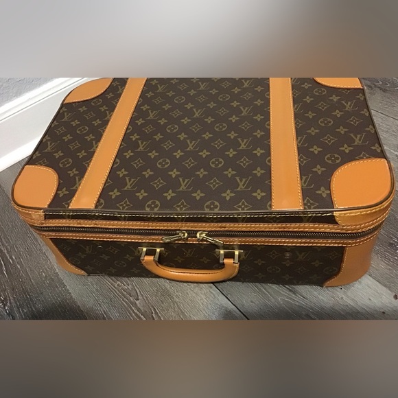 Louis Vuitton  Stratos Carry Case  Monogram Canvas Leather Travel Bags - Picture 2 of 16